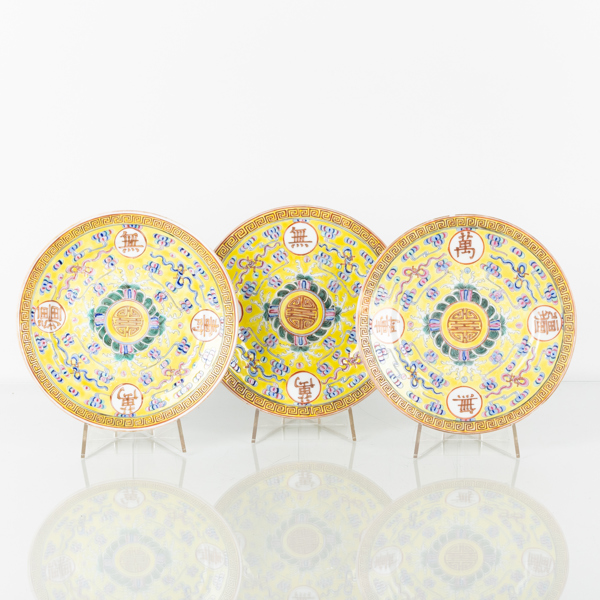 ASSIETTER, 3 st, porslin, Kina, 1800-/1900-tal