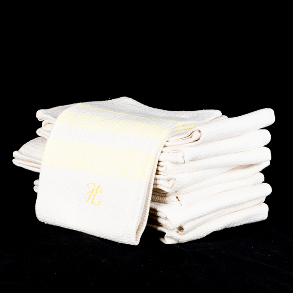 LINNEHANDDUKAR, 10 st, 1900-talets mitt, med monogram H