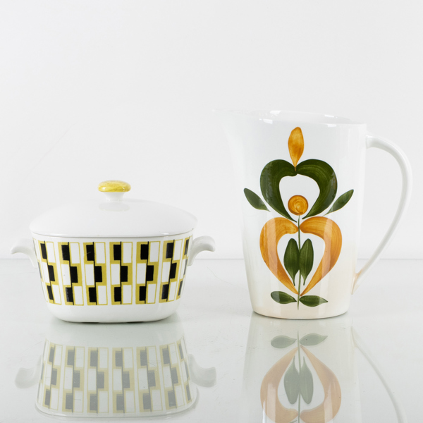 BRINGARE OCH KAROTT, med lock, porslin, bla "Domino", Rörstrand, 1900-talets mitt