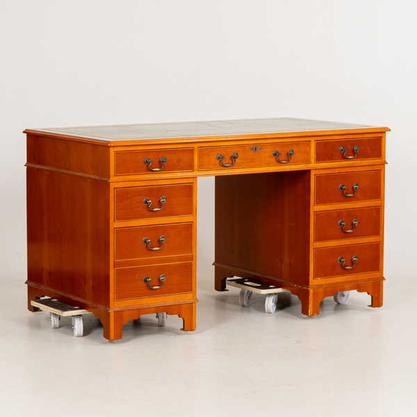 SKRIVBORD, England, 1900-talets andra hälft