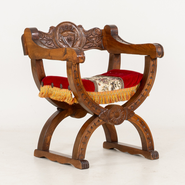 MUNKSTOL, 1800-/1900-tal