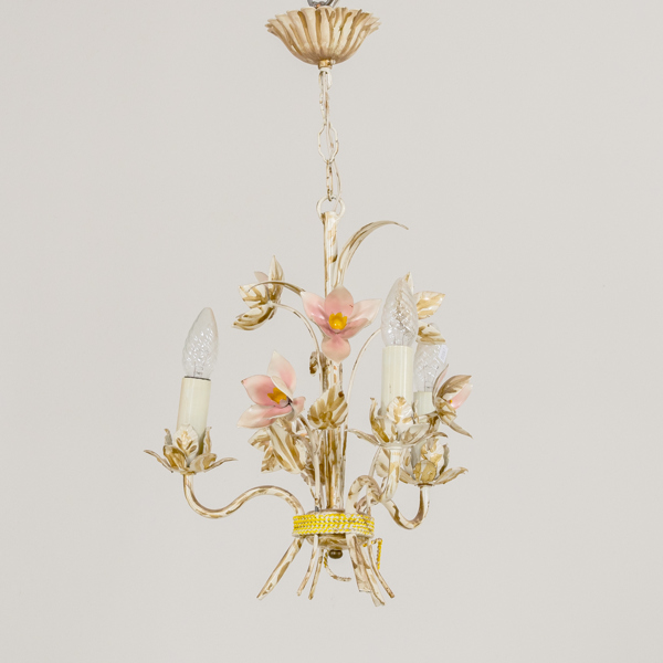 TAKLAMPA, bemålad metall, 1900-talets andra hälft 