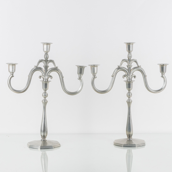 KANDELABRAR, 1 par, tenn, 1930-/40-tal