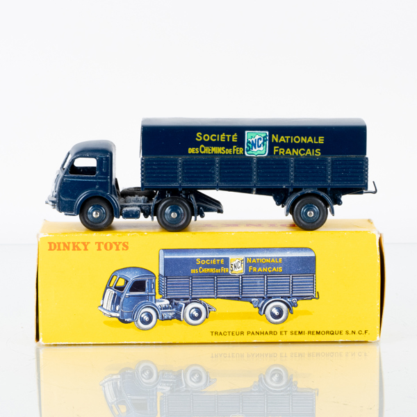 LEKSAKSLASTBIL, "Société nationale desCheminsDeFer Francais", Dinky Toys, 1900-talets mitt