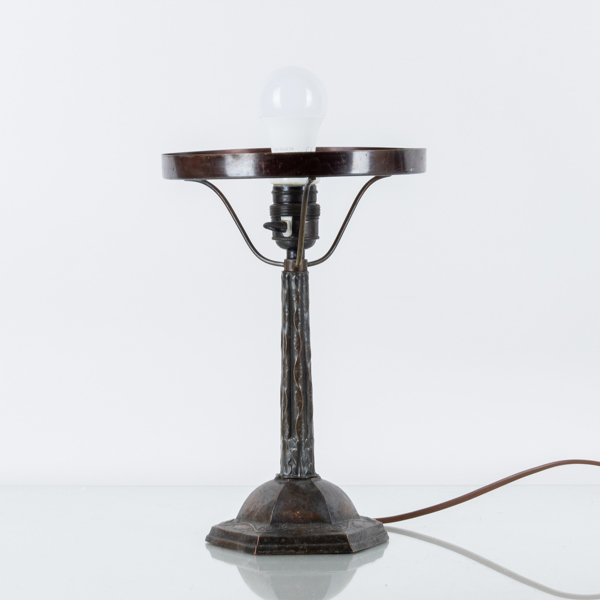 STRINDBERGSLAMPA, patinerad koppar, 1900-talets första hälft