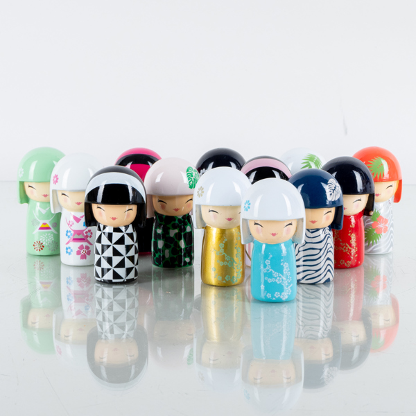 KOKESHIDOCKOR, 13 st, With Love, Skincity, 2000-tal