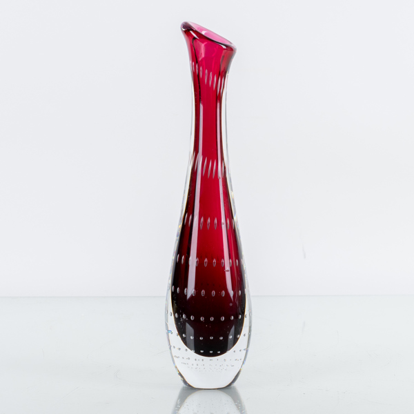 VICKE LINDSTRAND, vas, glas, Kosta, signerad