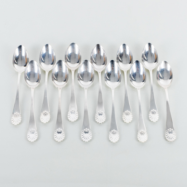 KAFFESKEDAR, 12 st, silver, MGAB, Uppsala, 1900-talets mitt, tot vikt ca 150 g