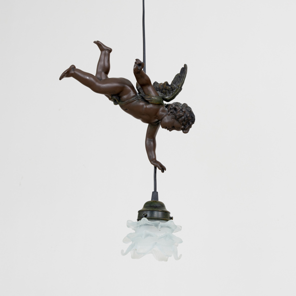  TAKLAMPA, kompositmaterial, 1900-/2000-tal