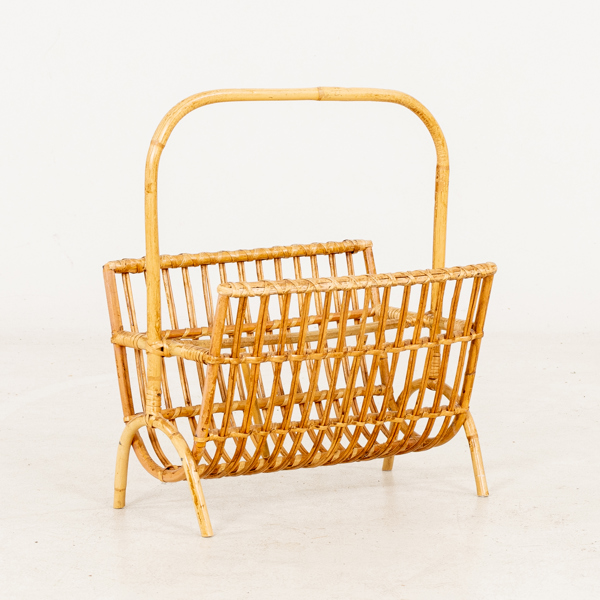 TIDNINGSKORG, rotting, 1900-talets mitt