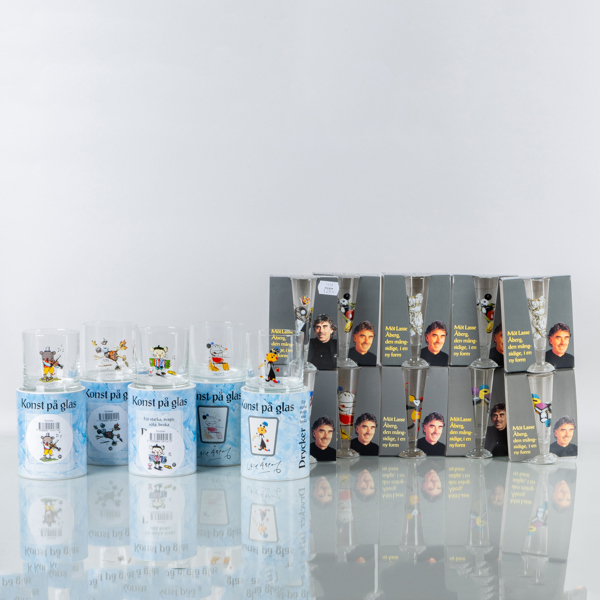 SNAPS OCH WHISKEYGLAS, 15 st, glas, motiv efter Lasse Åberg, 1900-/2000-tal