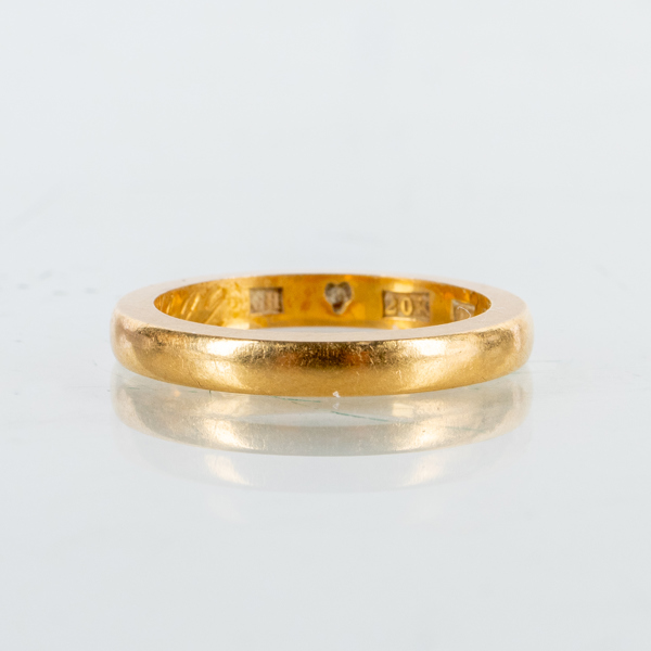 RING, 20k guld, vikt ca 5,2 g 