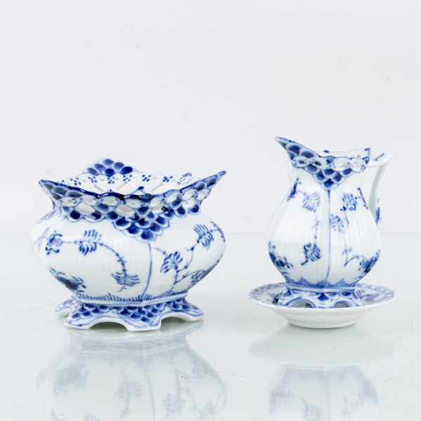 ROYAL COPENHAGEN, 3 del, porslin, "Musselmalet", nr 1112, 1031 samt 1004