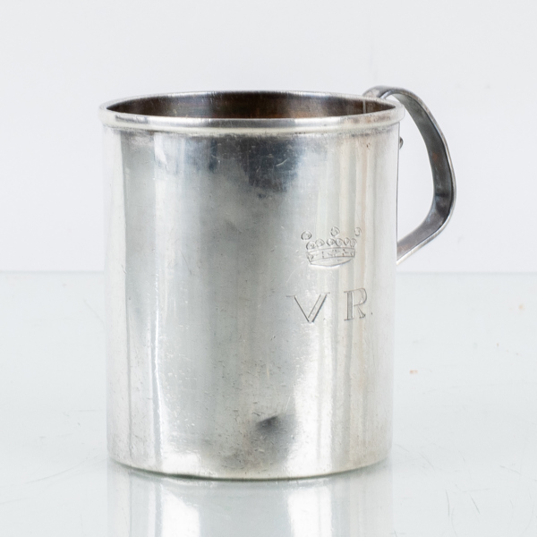 MUGG, sterlingsilver, svenska stämplar ATL 1949, vikt ca 134 g 