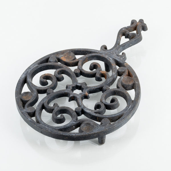 GRYTUNDERLÄGG, gjutjärn, 1900-tal