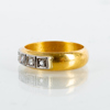 RING, 23k guld och 18k vitguld, med diamanter, tot vikt ca 7 g