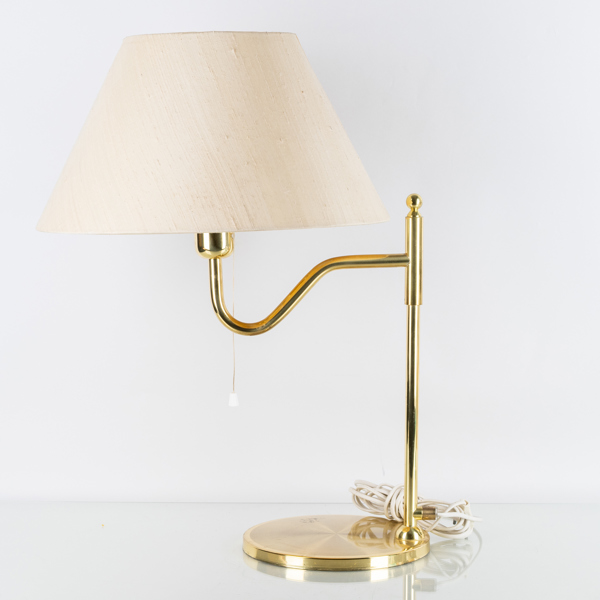 BORDSLAMPA, mässing, B103, Nya Öia, 1900-talets andra hälft