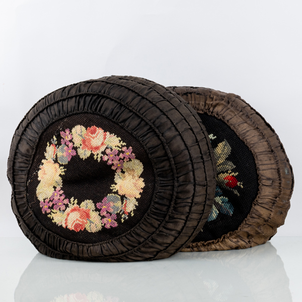 KUDDAR, 2 st, siden, 1800-tal