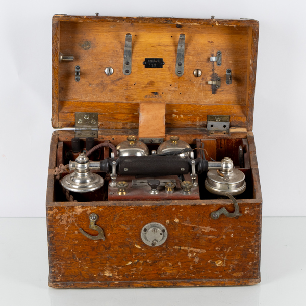 FÄLTTELEFON, AB LM Ericsson, 1900-talets första hälft