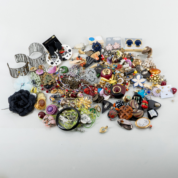 SAMLING BIJOUTERIER, 1900-tal