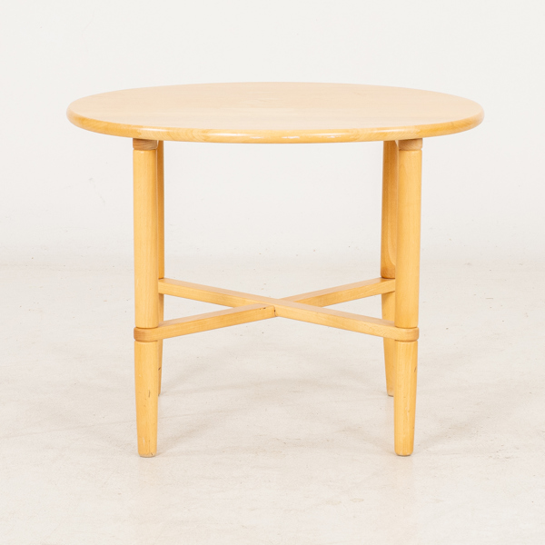 NISSEN & GEHL, "Opus 2", soffbord / sidobord, Haslev, Danmark, 2000-tal