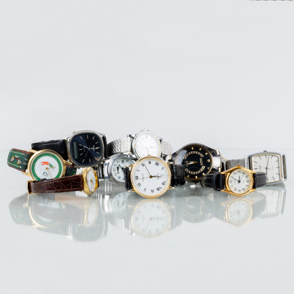 SAMLING ARMBANDSUR, 9 st, vit- och gulmetall, bla Facit, Moretime, Pulsar, Catron, Rado, 1900-/2000-tal