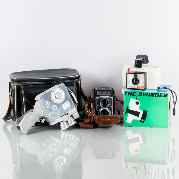 KAMEROR 2 st SAMT FILMKAMERA, Polaroid The Swinger Model 20, Rolleicord Franke & Heidecke samt Eumig, 1900-tal