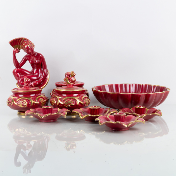 ARTHUR PERCY, 9 del, keramik, "Röd Rubin", Gefle/Upsala Ekeby, 1900-talets första hälft 