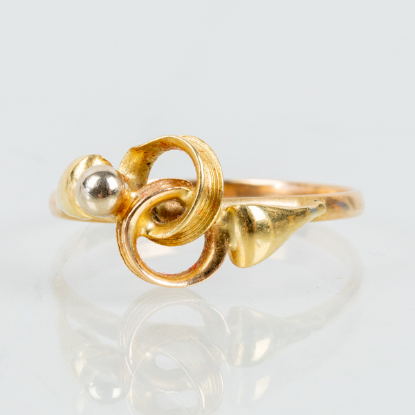 RING, 18k guld, vikt ca 1,8 g