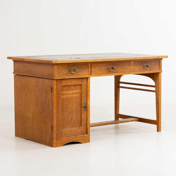 SKRIVBORD, jugend, tidigt 1900-tal