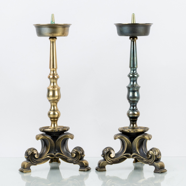 ALTARLJUSSTAKAR, 1 par, metall, 1900-talets andra hälft