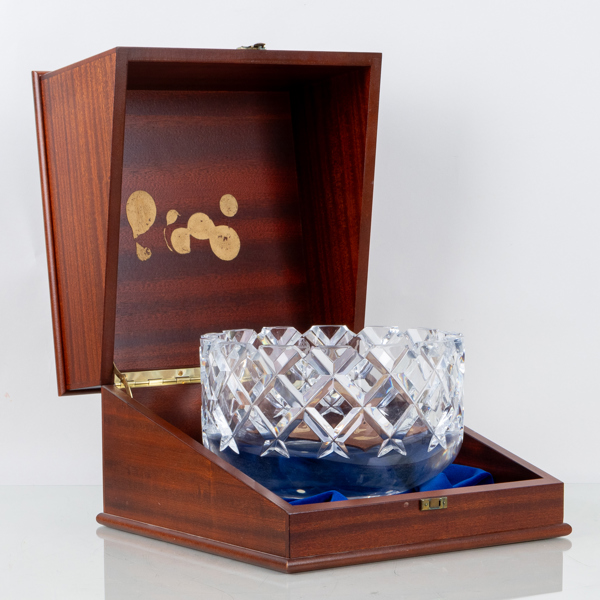 GUNNAR CYRÉN, praktskål, kristall, "Sofiero", Orrefors