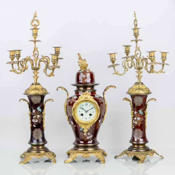 BORDSUR SAMT KANDELABRAR, 1 par, 1800-tal