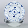 ROYAL COPENHAGEN, 4 st djupa tallrikar, porslin, "Musselmalet", Danmark