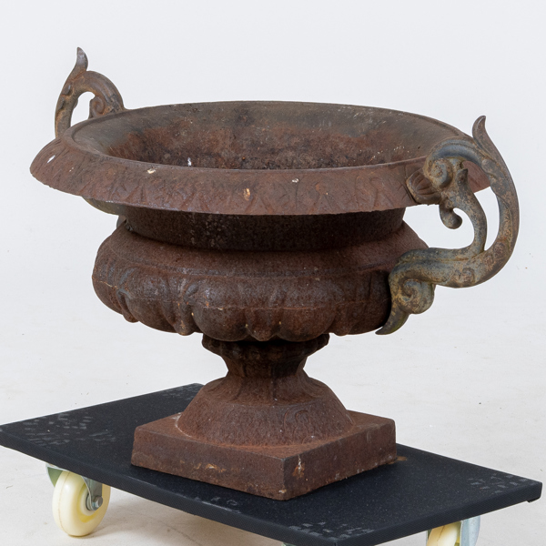 TRÄDGÅRDSURNA, gjutjärn, 1800-/1900-tal