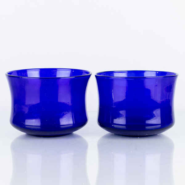 ERIK HÖGLUND, 2 st skålar, glas, signerade och daterade -92