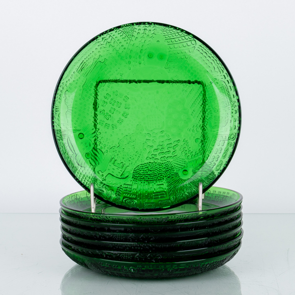 OIVA TOIKKA, 7 st assietter, glas, "Fauna", Nuutajärvi, Finland, 1900-talets andra hälft