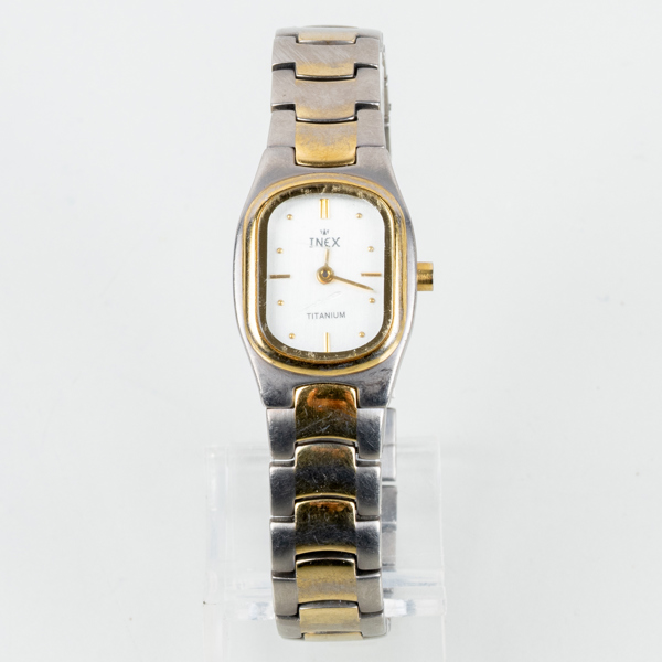 DAMARMBANDSUR, Inex, titan, 1900-talets slut