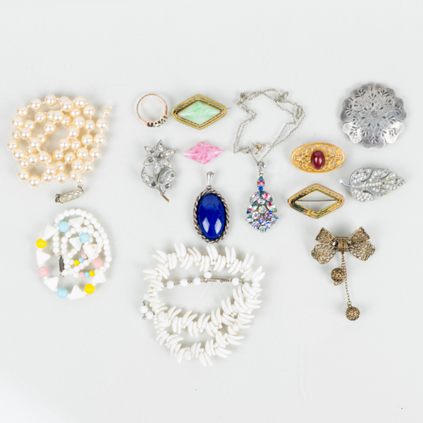 SAMLING SMYCKEN OCH BIJOUTERIER, 1900-tal