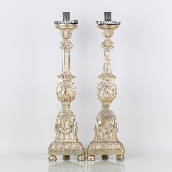 ALTARLJUSSTAKAR, 1 par, trä, 1700-/1800-tal