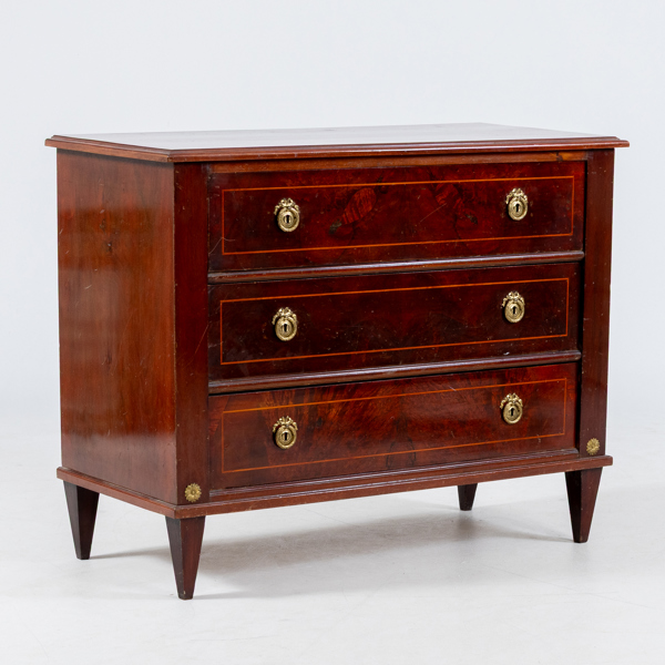 BYRÅ, gustaviansk stil, 1900-talets första hälft