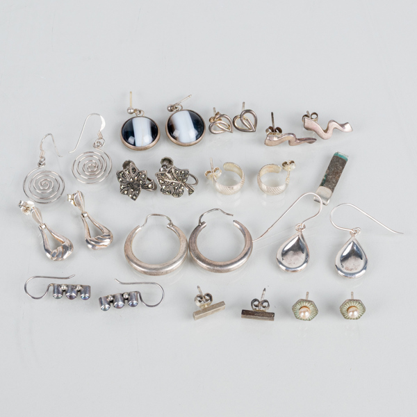 ÖRHÄNGEN, 12 par, silver, 1900-/2000-tal