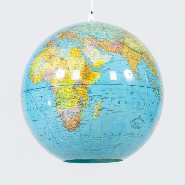 TAKLAMPA, jordglob, 1900-tal