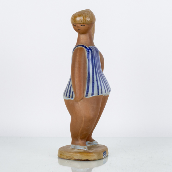 LISA LARSON, figur, "Dora", stengods, Gustavsberg, signerad