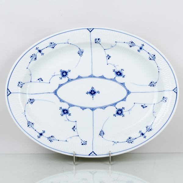 SERVERINGSFAT, porslin, "Musselmalet", Royal Copenhagen, nr 101/1