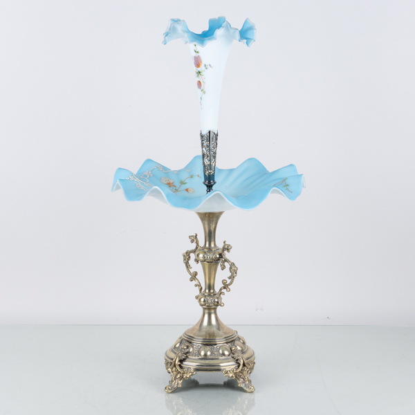 BORDSUPPSATS, nysilver och glas, GAB, omkring år 1900, höjd ca 59 cm