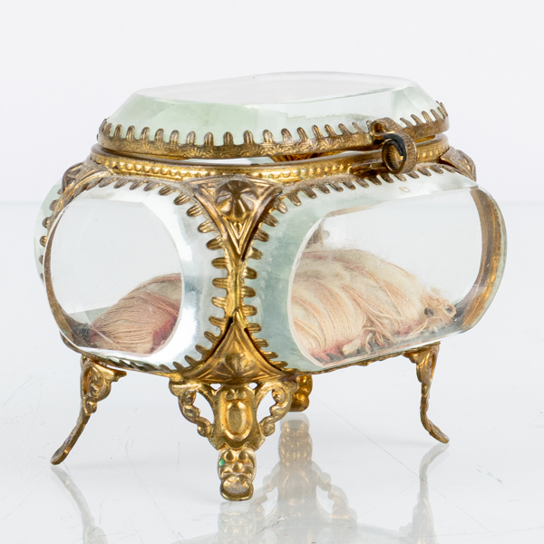 DOSA, glas och mässing, 1900-talets första hälft