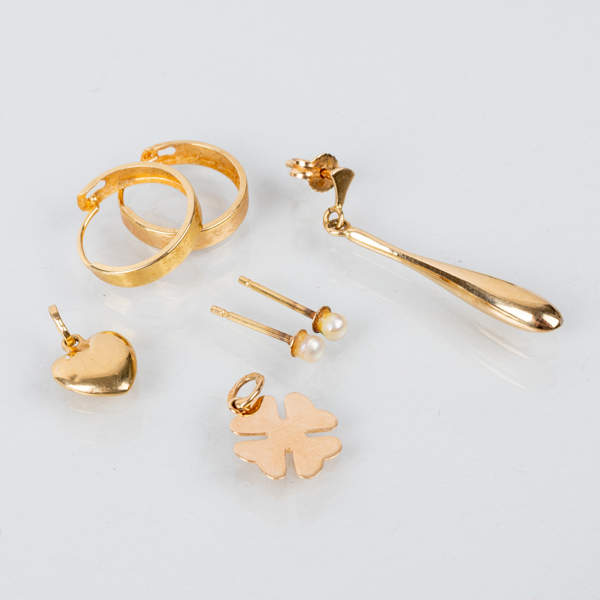 GULDSMYCKEN, 7 del, 18k guld