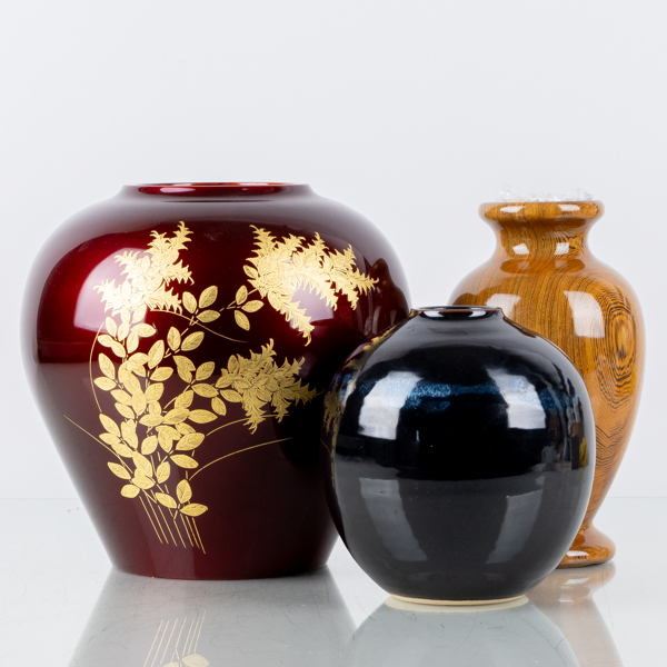 VASER, 3 st, keramik och glas, Japan, 1900-tal