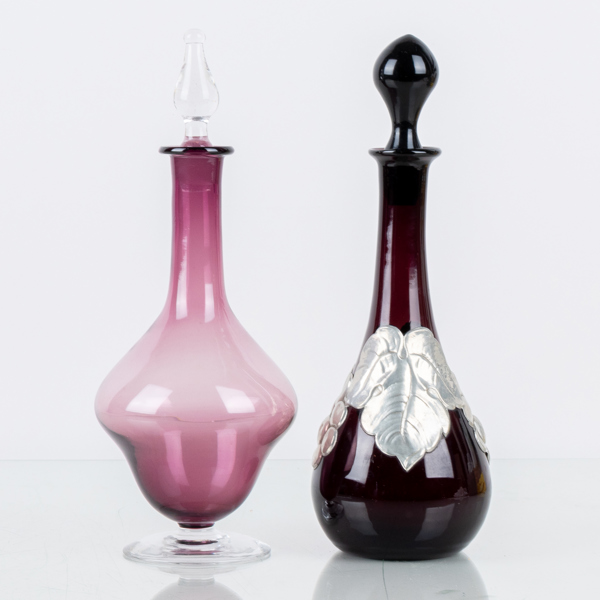 KARAFFER, 2 st, glas, 1900-talets första hälft